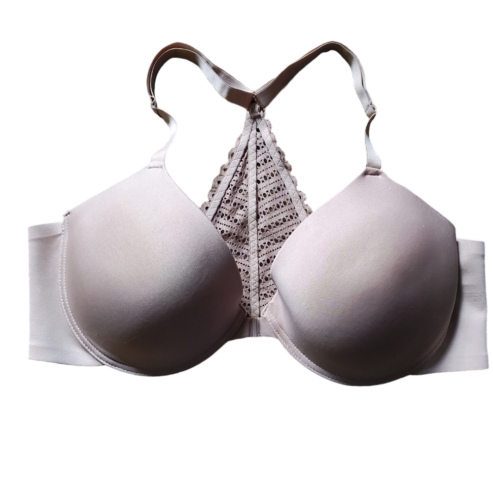 Just Be front closure Bra NWOT size 44D